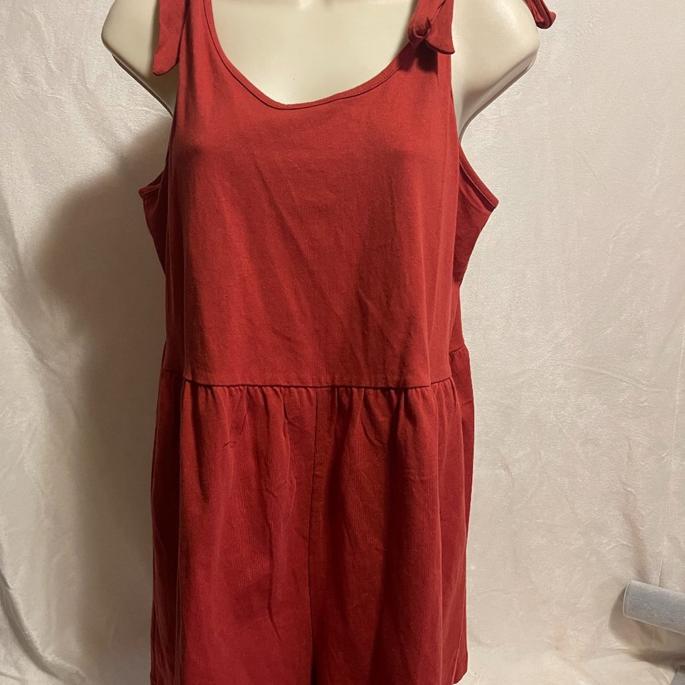 Shein red romper with ties at top SZ S/4